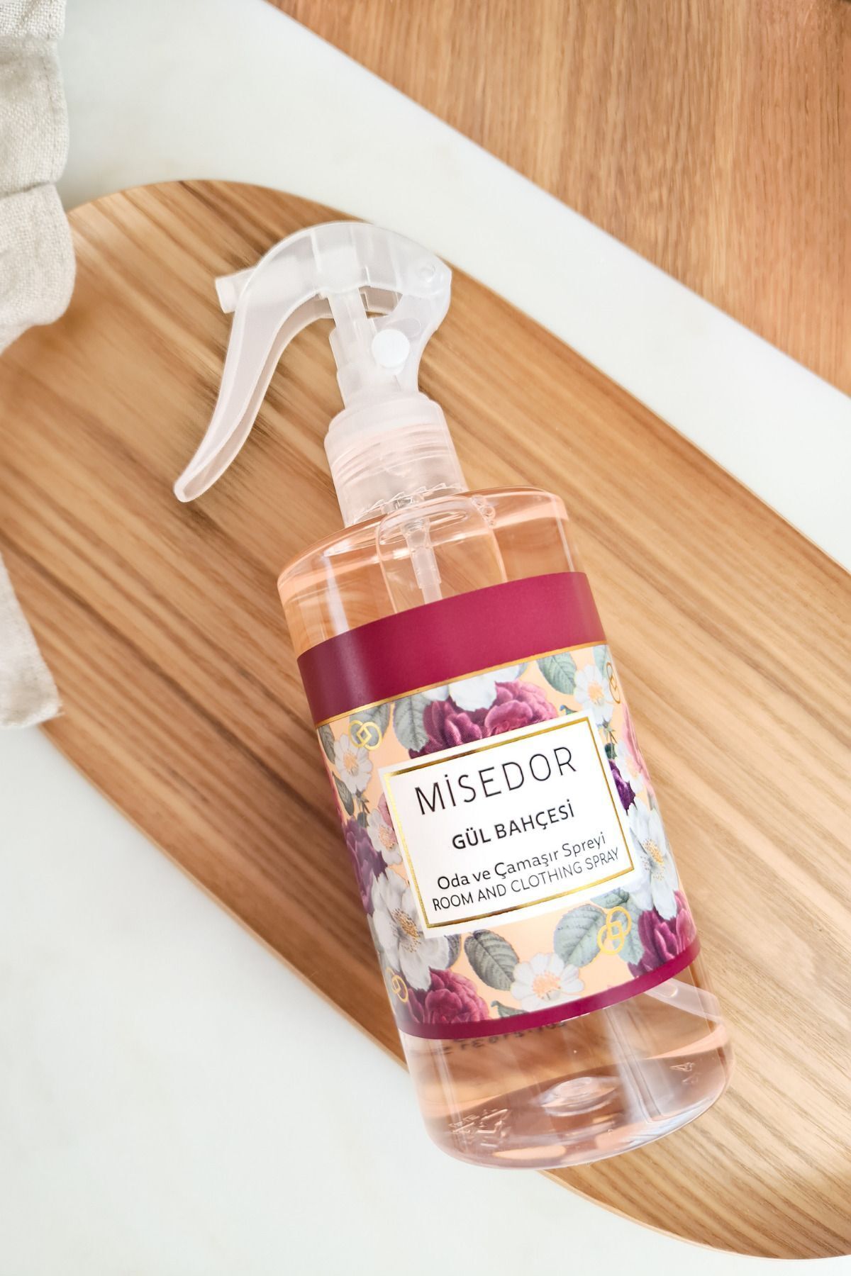 2 Li Set Gül Bahçesi Ve Vanilya Oda Kokusu Ve Çamaşır Spreyi 330 ml
