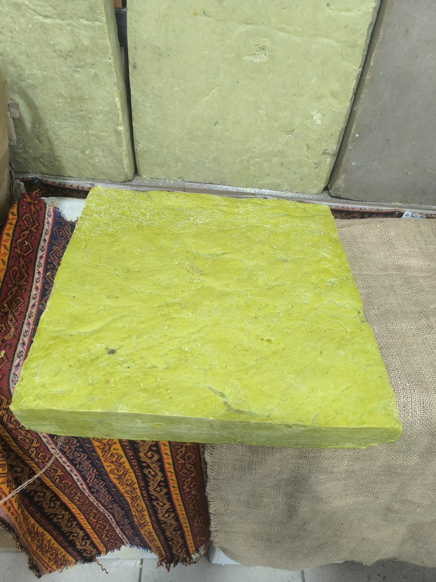 HAKİKİ BITTIM SABUNU (1 KG)