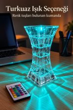 Geometrik Gövdeli Parlaklık Ayarlı LED Masa Lambası