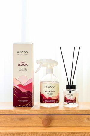 2 li Set Red Sequoia Çubuklu Oda Kokusu 120 ml & Oda Spreyi 500 ml