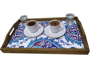 Çini desenli seramikli ahşap tepsi
