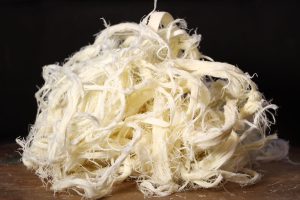1 KG KARS ÇEÇİL PEYNİRİ